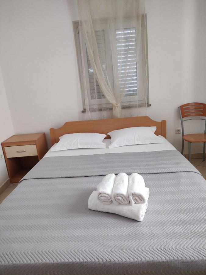 Apartments Markota Sukošan Екстериор снимка